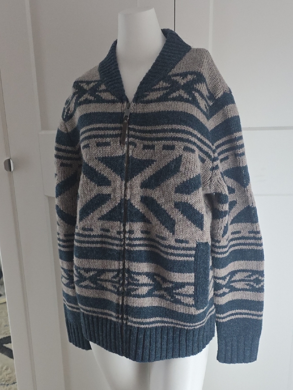Pendleton Teal and Beige Geometric Zip Cardigan
